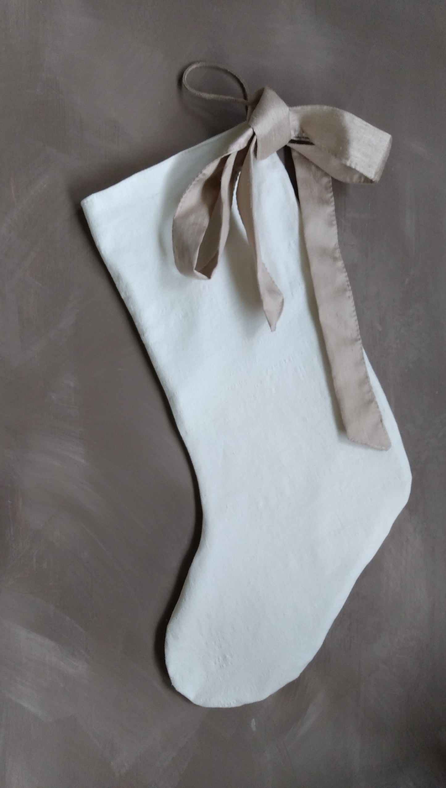 Minimalist Linen Stocking - Cream